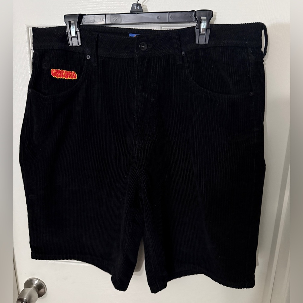 Empyre Loose Fit Black Corduroy Skate Shorts Size 36
